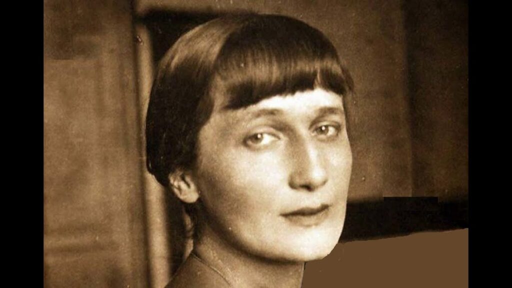 ANNA AJMÁTOVA (1889 – 1966)