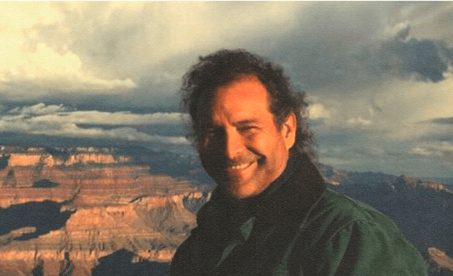 ENRIQUE AULAR: “SOLO VOLVERÍA PARA ESCUCHAR EL SONIDO DEL AGUA”