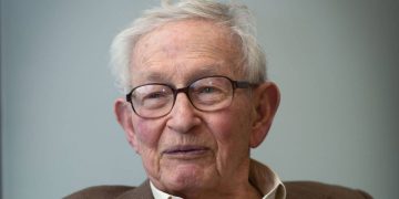 Philip Warren Anderson (1923 – 2020)