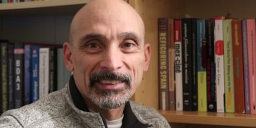 OSCAR GONZÁLEZ BARRETO: “EL DESPERTAR ES UNA MANERA DE ROMPER LA IGNORANCIA”
