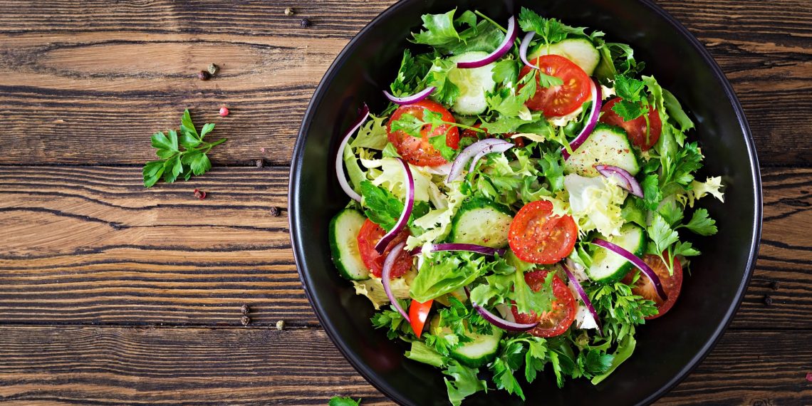 SIETE HÁBITOS SALUDABLES QUE BENEFICIAN TU ALIMENTACIÓN