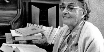 María Moliner (1900-1981)