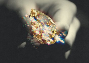 EL DIAMANTE EN LA ERA CUÁNTICA