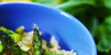 ARROZ CON ESPÁRRAGOS, ARVEJAS VERDES Y MENTA