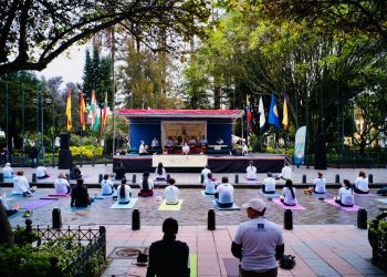 EL YOGA ACTIVÓ SUS CIRCUITOS DE LUZ