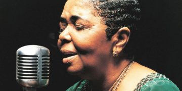 La morna descalza | Cesaria Evora (1941-2011)