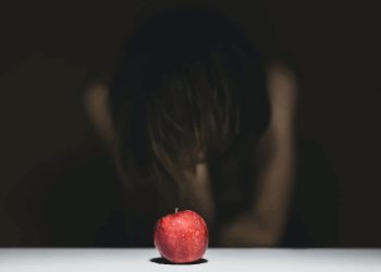 ESE MAL QUE NOS ORBITA