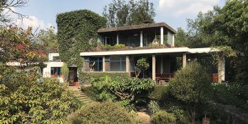 La naturaleza adopta a la arquitectura | Max Cetto (1903-1980)