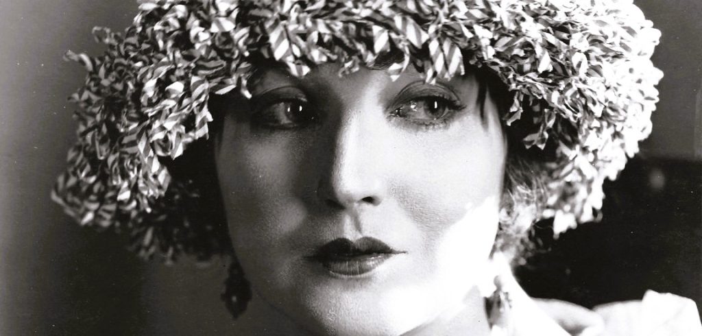 Una estrella muda | Agnes Ayres (1892-1940)