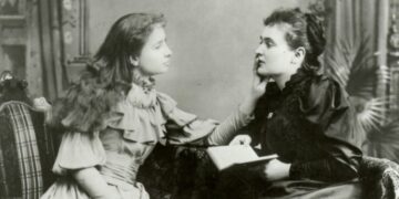 Sin visión ni audición | Helen Keller  (1880-1968)