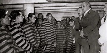 Dignidad en el encierro | Roberto Pettinato  (1908-1993)