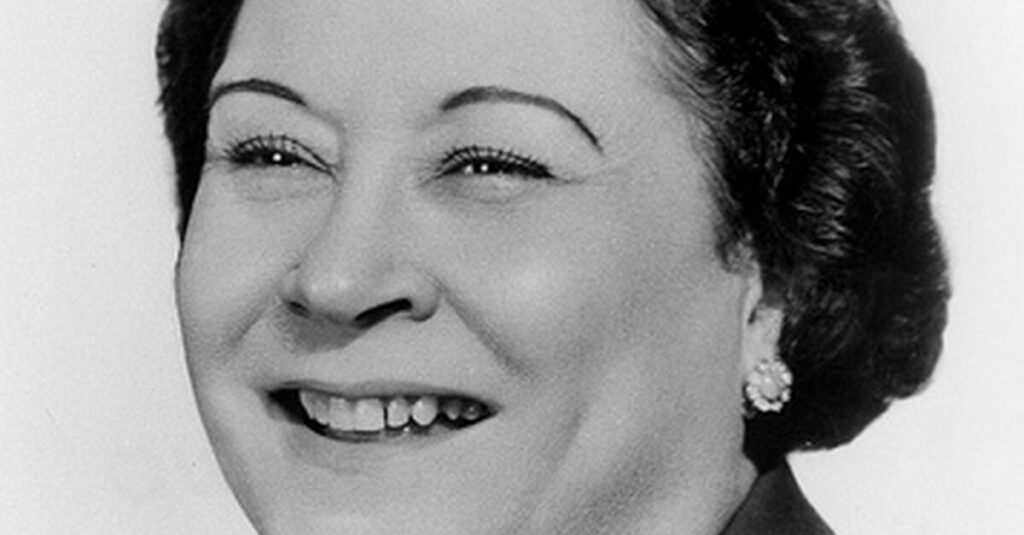 Letras mexicanas | Caridad Bravo Adams (1908-1990)