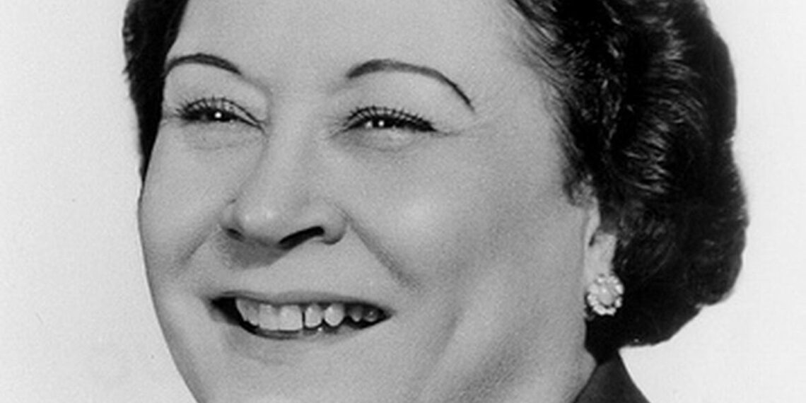 Letras mexicanas | Caridad Bravo Adams (1908-1990)