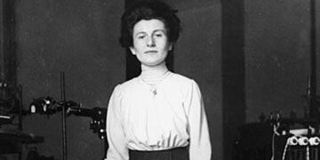 Cuantificación de la luz | Hedwig Köhn   (1887-1964)