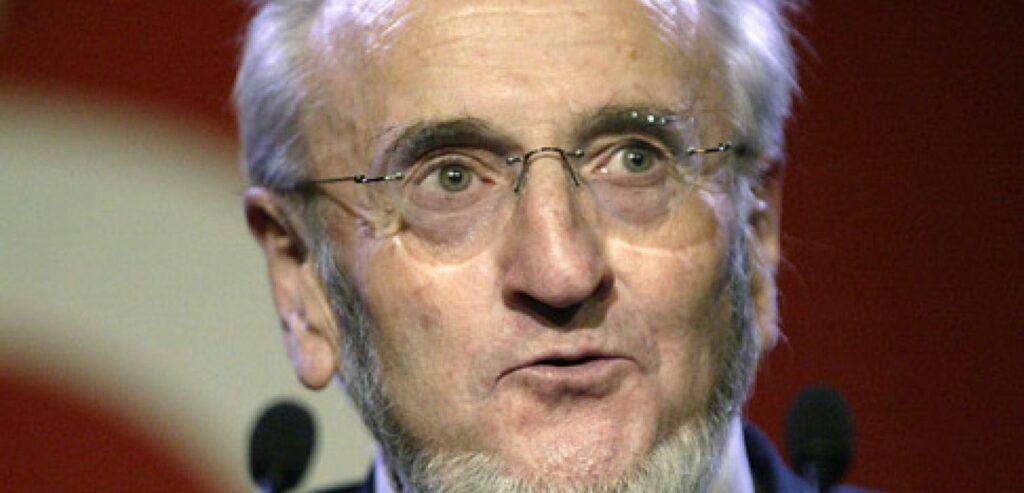 Premios, humor y poesía | Álvaro Pombo (1939-)