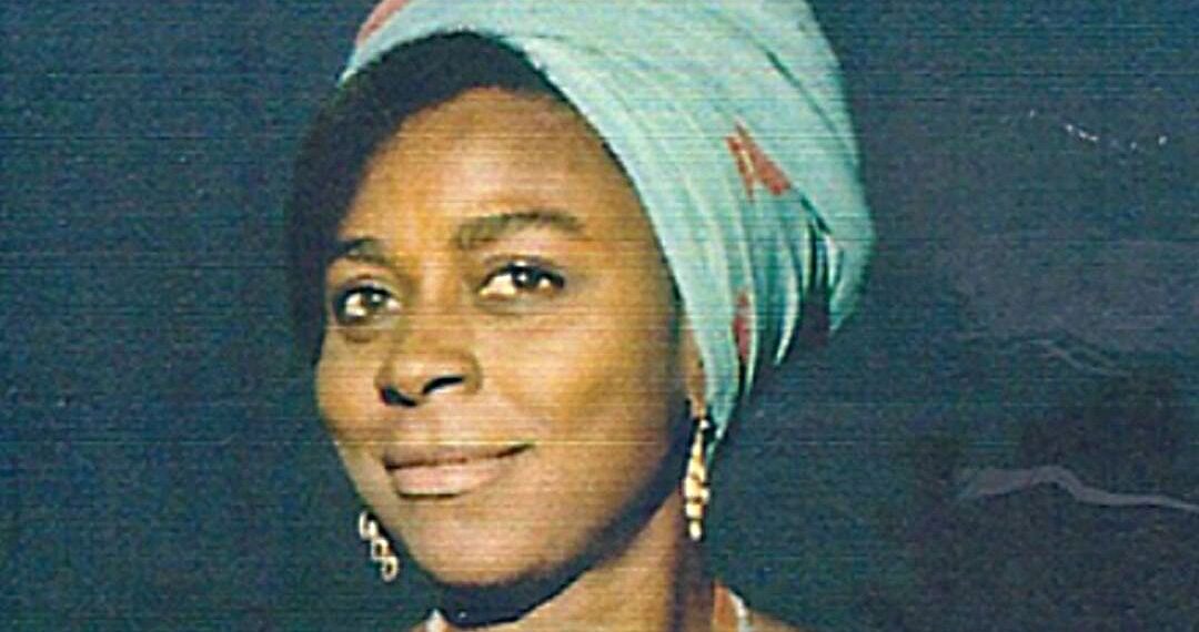Dramaturgia africana | Zulu Sofola (1935-1995)