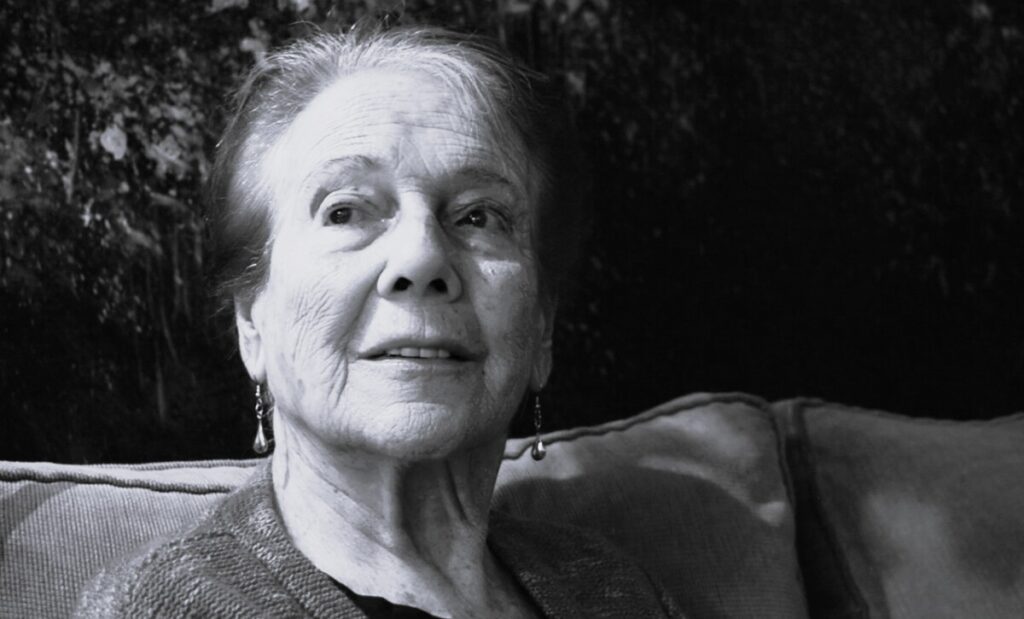 Contra los totalitarismos | Mónica Echeverría (1920-2020)