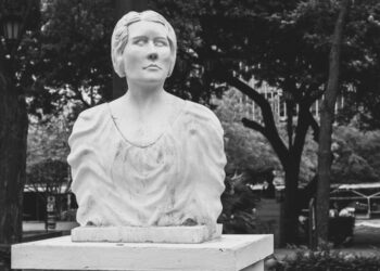 Poesía, lucha y veneración | Graciela Rincón Calcaño (1904-1980)