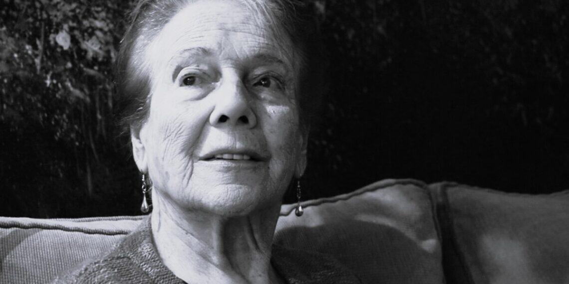 Contra los totalitarismos | Mónica Echeverría (1920-2020)