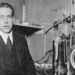 Emisión de un fotón | Niels Bohr (1885-1962)