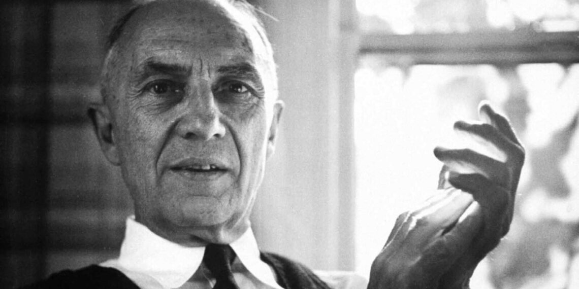 Poeta de pie variable | William Carlos Williams (1883-1963)